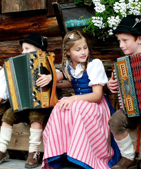 Kinder beim musizieren | © SalzburgerLand Tourismus