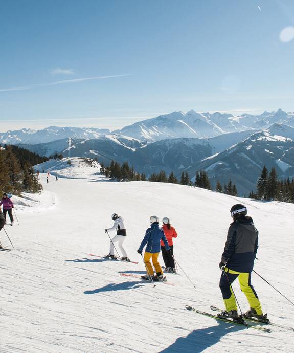 Skiing mountain panorama | © viehhofen.at, Der Fotoigel
