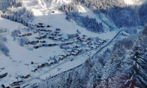 View of Viehhofen in winter, zellamseeXpress | © viehhofen.at, Michaela Groder